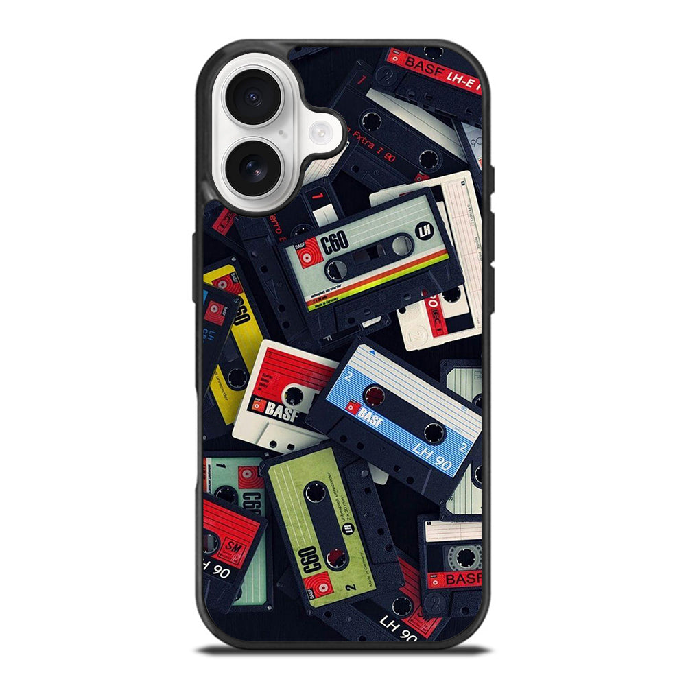 RETRO CASSETTE TAPE PATTERN iPhone 17 Case Cover